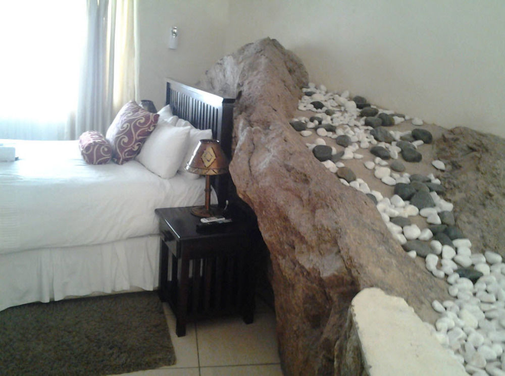 Sethule Lodge Bulawayo Exteriör bild